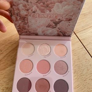 Colourpop eyeshadow palette